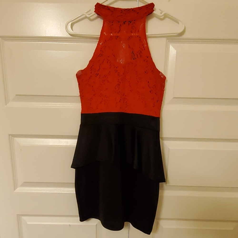 DRESS